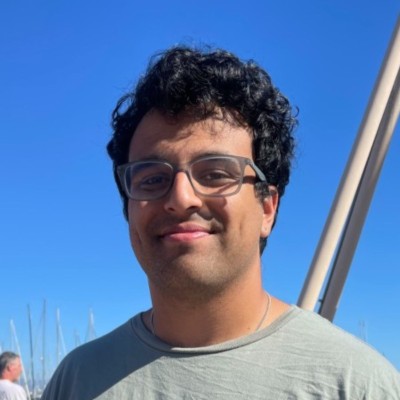 headshot photo of Shaunak Acharya